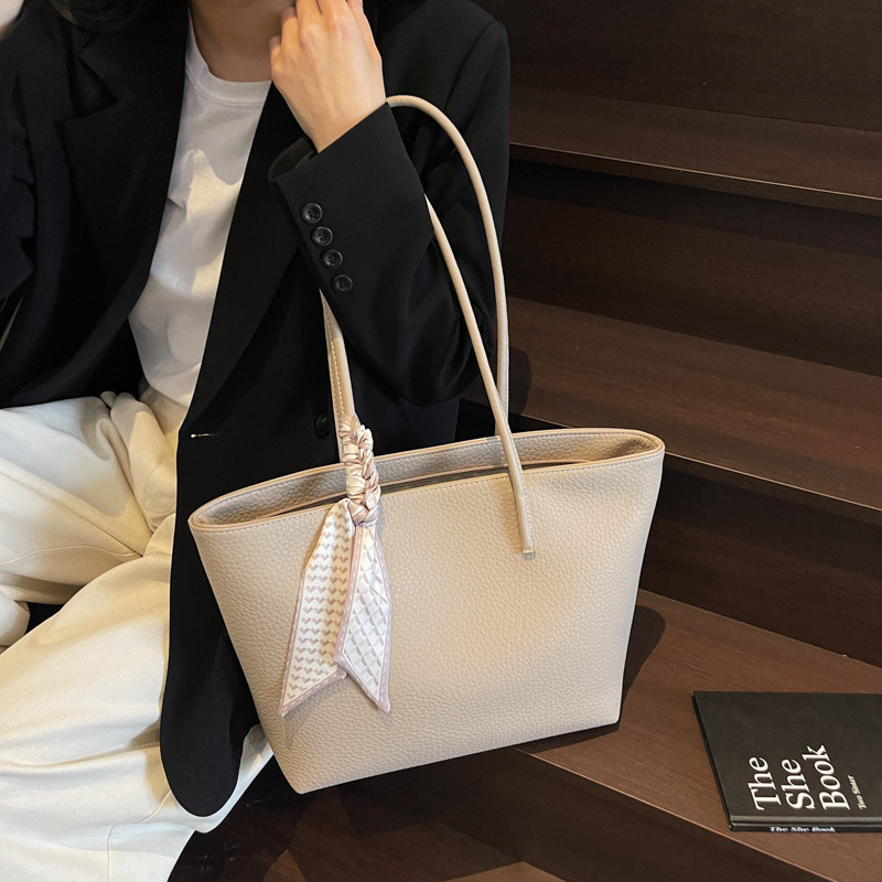 High-end quality large-capacity bag for women 2025 new simple color-blocking tote bag, fashionable and versatile single-shoulder commuting bag Specification drawing
