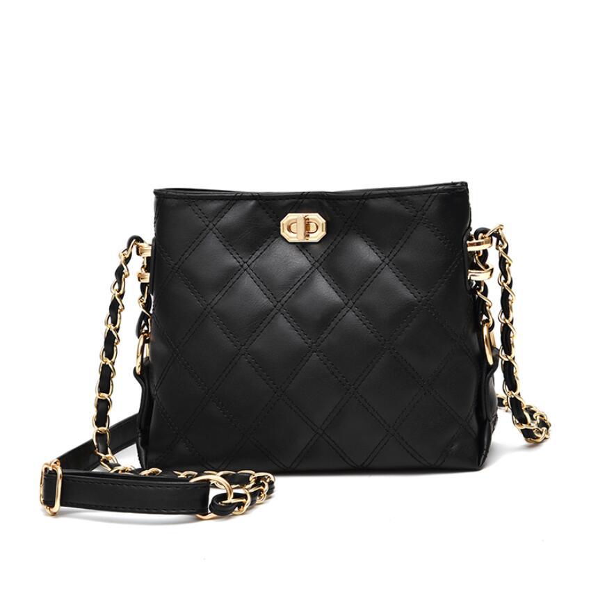 Small bag women's bag 2024 New style trendy and versatile crossbody bag Women's diamond-shaped chain bag bags, single-shoulder armpit bag consignment Item Picture