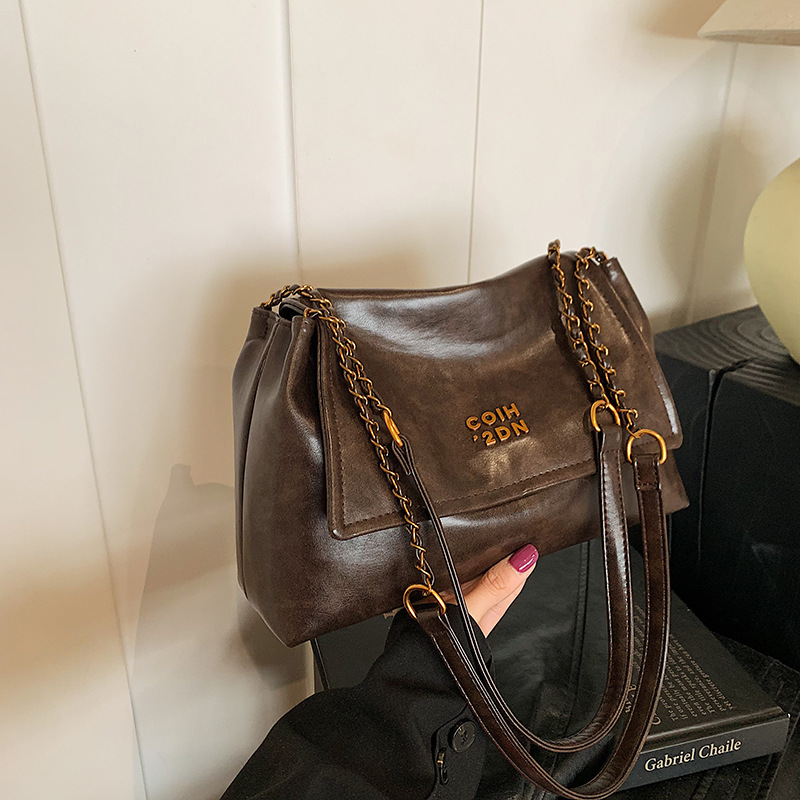 Retro and fashionable underarm bag, Korean style new work commuting bag, large-capacity tote bag 2024, trendy and versatile shoulder bag Specification drawing
