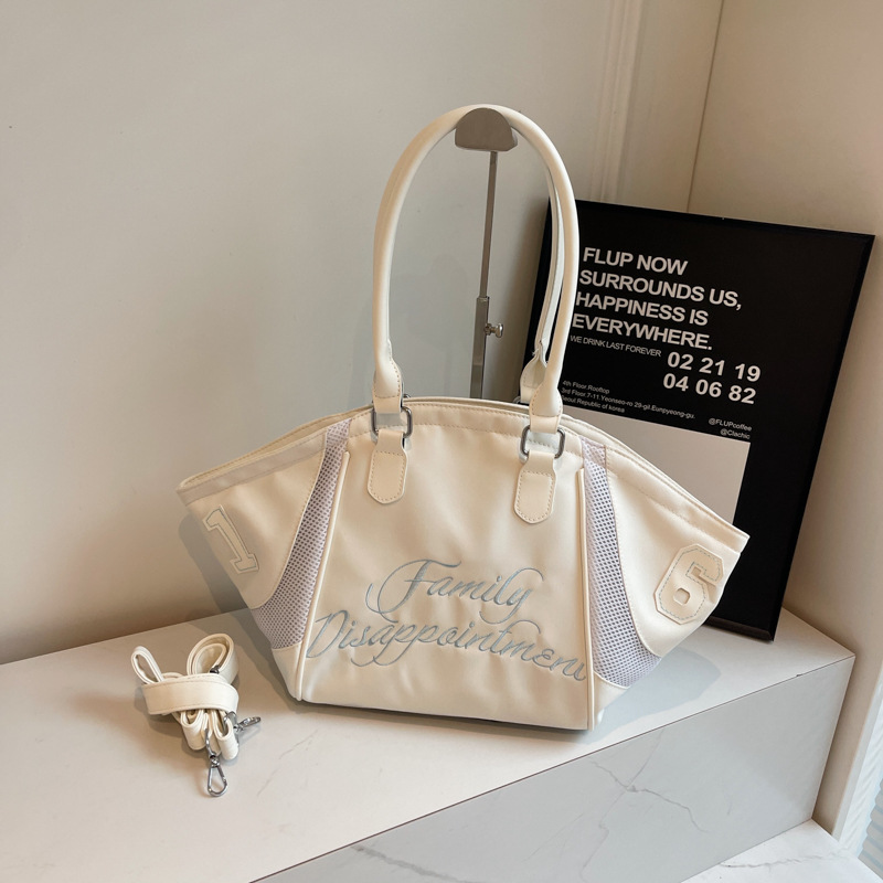 A new 2024 commuter large-capacity women's casual and versatile nylon fabric single-shoulder crossbody bag and hand-held tote bag details Picture