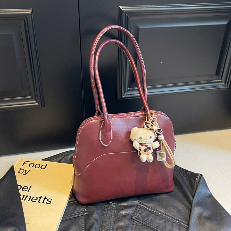 This year's popular tote bag is a retro work commuting bag with a large capacity for women, a new 2024 casual and versatile shoulder bag Specification drawing