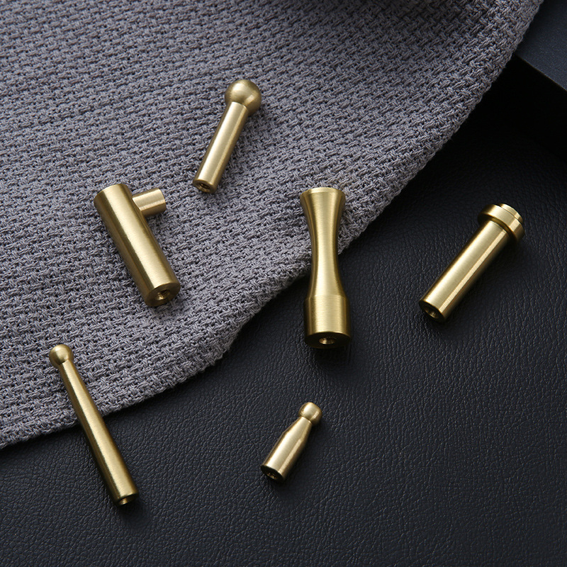 Drawer hardware handles, brass coat hooks, Nordic cabinet furniture, all-copper single hooks, light luxury creative copper hooks for walk-in closets Application Scenario
