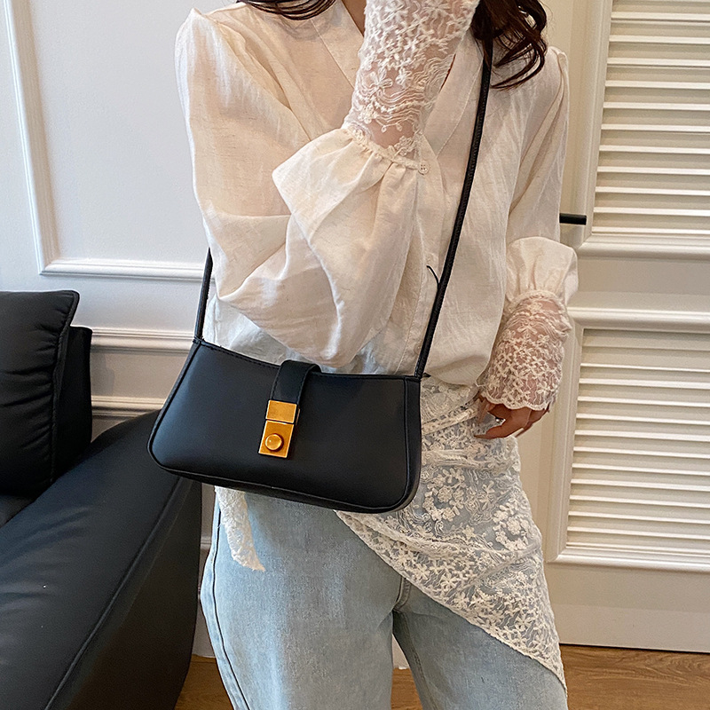 French niche design bag for women's spring 2025 new style, fashionable crossbody bag, high-end single-shoulder armpit baguette bag Specification drawing