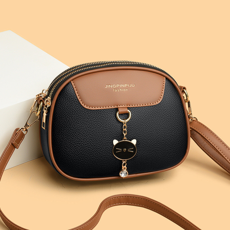 The new 2025 trendy and fashionable small round bag for women, versatile single-shoulder crossbody bag, soft leather for women, mobile phone bag and women's bag details Picture