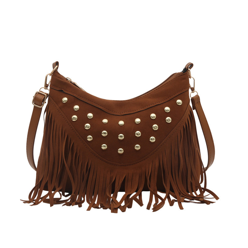 Retro casual fringed underarm bag for women, a new summer 2025 trendy and fashionable rivet single-shoulder crossbody bag Item Picture