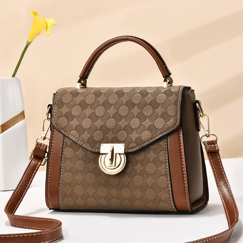 Bag Girl 2022 New trendy and fashionable embossed handbag, casual, versatile and stylish, single-shoulder crossbody small square bag consignment Specification drawing