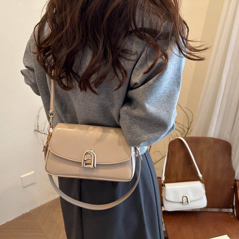 Cross-border quality bag crossbody bag 2025 new retro underarm single-shoulder bag, trendy and versatile commuting small square bag Specification drawing