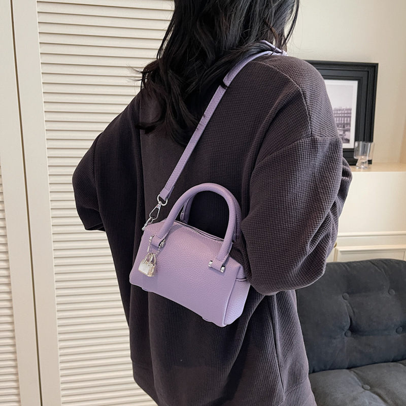 High-end and stylish solid-color hand-held pillow bag for women, 2025 new style, fashionable, versatile, exquisite and super popular single-shoulder crossbody bag Specification drawing