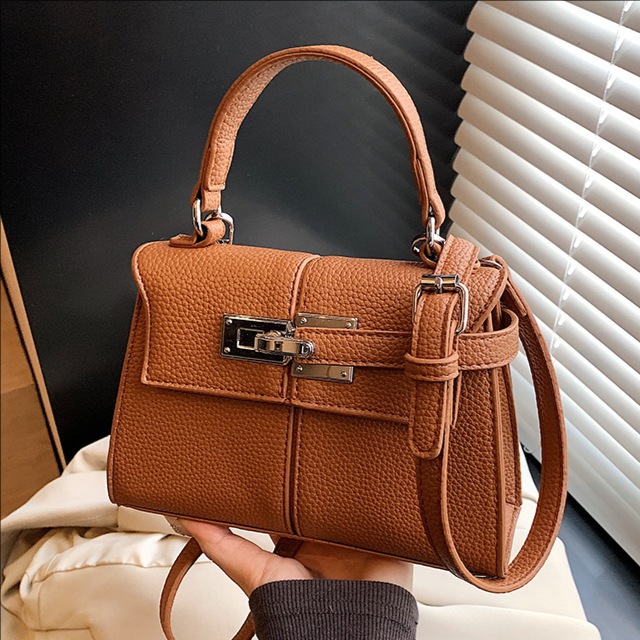 Cross-border retro lychee pattern hand-held small square bag 2025 new style simple and versatile shoulder bag patchwork stylish crossbody bag full figure