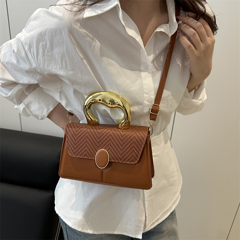Spring 2025 new trendy, simple and individual patchwork fashion crossbody single-shoulder hand-held small square women's bag Specification drawing