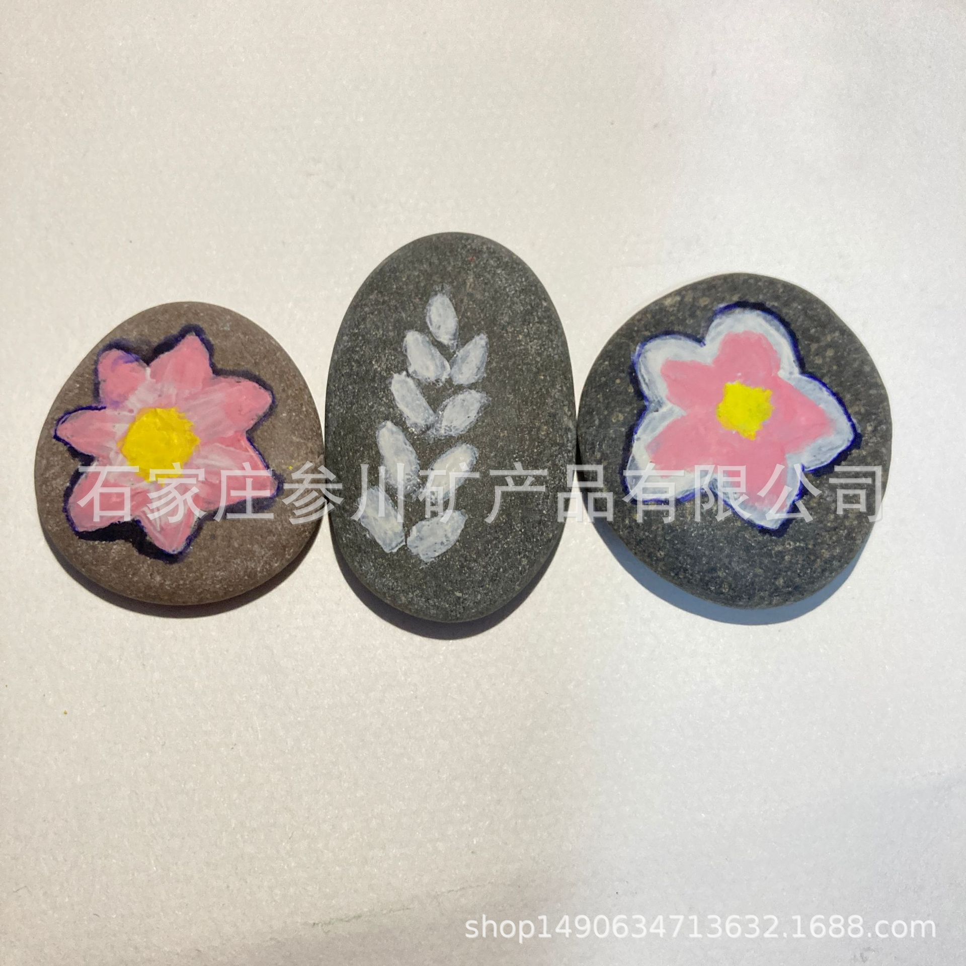 The painting stone manufacturer supplies 6-8cm8-12 painted oval stones, diy hand-painted pebble art painting stones Specification drawing