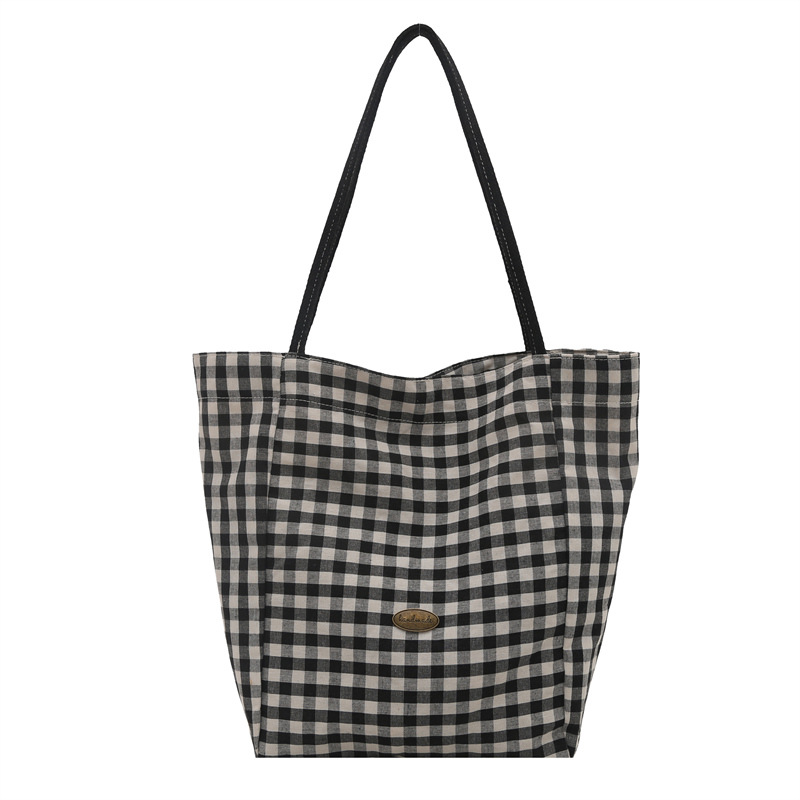 Fresh color-blocking double-sided canvas bag, large-capacity embroidered high-end single-shoulder bag, sweet checkered bag, student commuting bag Item Picture