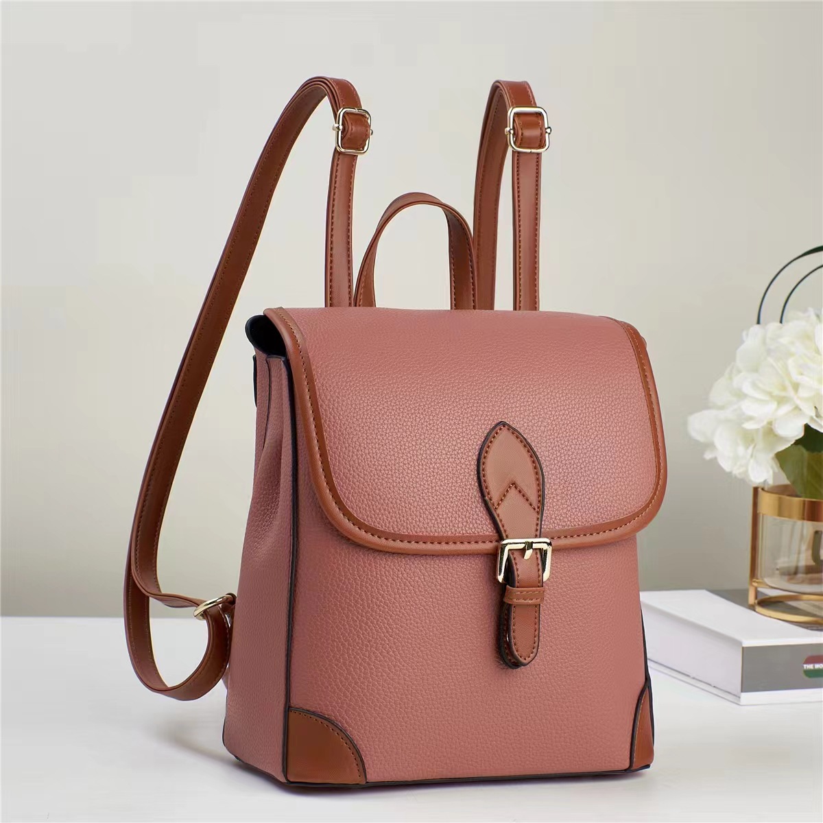 New ladies' handbags, bags, fashionable backpacks, backpacks, universal quality backpacks for travel, cross-border shipping bags Application Scenario