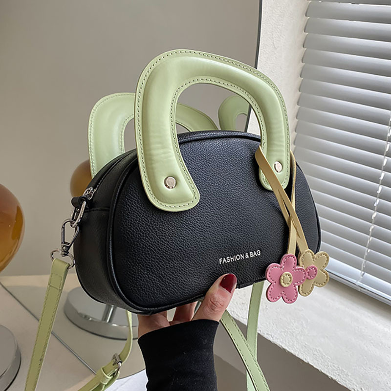 Candy-colored hand-held small bag for women, 2024 new style, fresh and simple hand-held round bag with contrasting colors, high-quality single-shoulder crossbody bag full figure