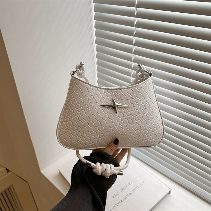 New minimalist commuting retro bag, high-end texture, fashionable, single-shoulder versatile, underarm bag, large capacity handbag for women full figure