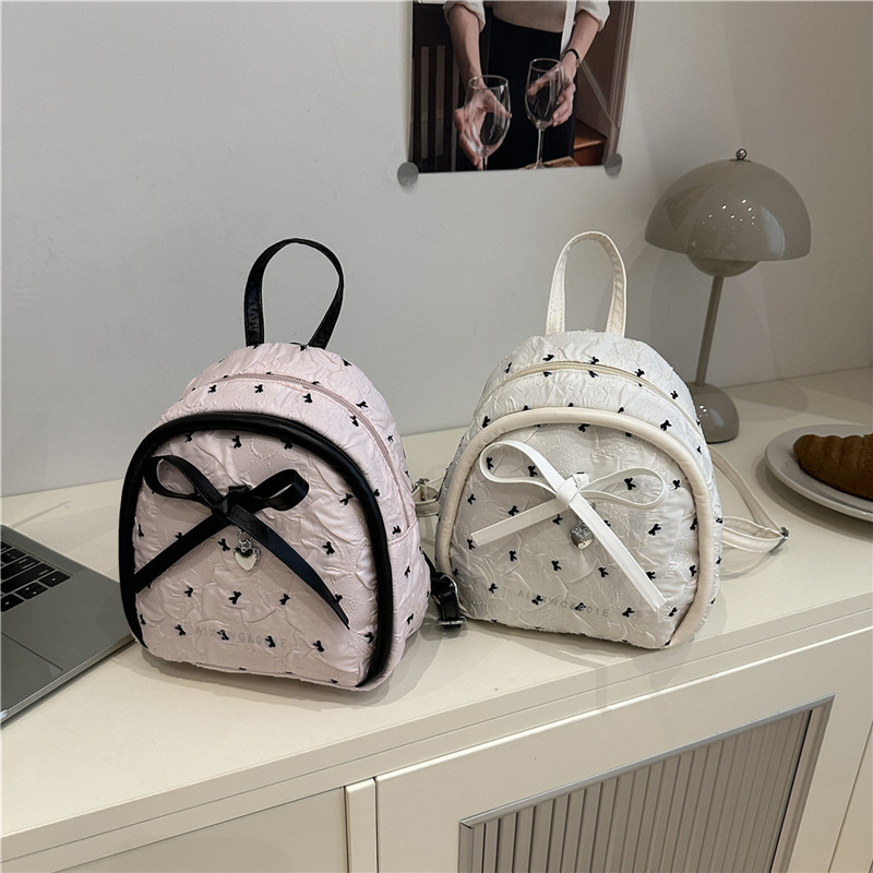 Cross-border Trendy Women's Bag 2025 New Trend Daily Niche Design Bow commuter single-shoulder crossbody bucket bag Application Scenario