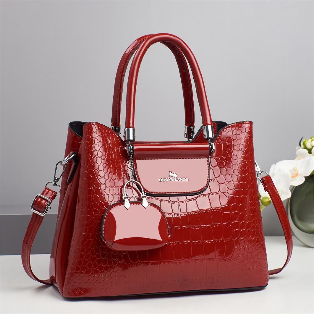The new women's handbag from foreign trade features a trendy and retro texture. It is a large-capacity casual and versatile crossbody bag with a fashionable and elegant style Specification drawing