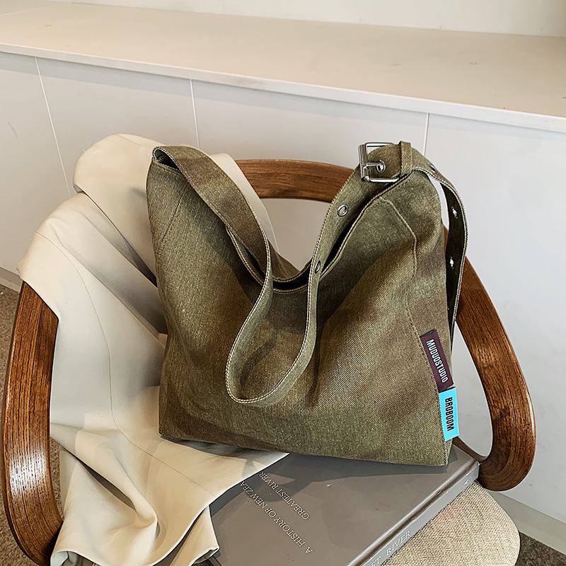 Retro, fashionable and casual tote bag for women, 2024 new Korean style Instagram trendy, versatile and high-end single-shoulder crossbody bag Specification drawing