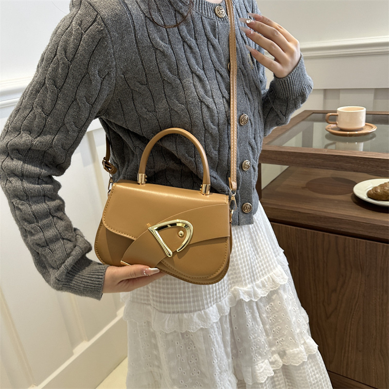 Trendy and niche design, versatile small square bag for women 2024, stylish solid color texture, crossbody handbag details Picture