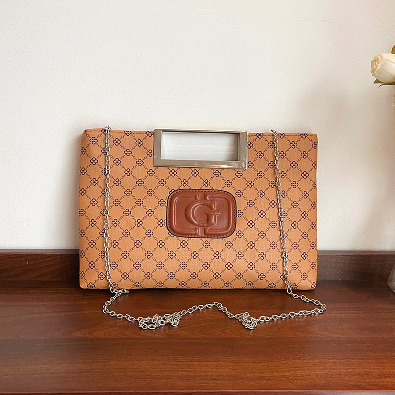 A new cross-border retro fashion trend, high-end quality and elegant single-shoulder hand-carry underarm bag, versatile commuting crossbody bag full figure