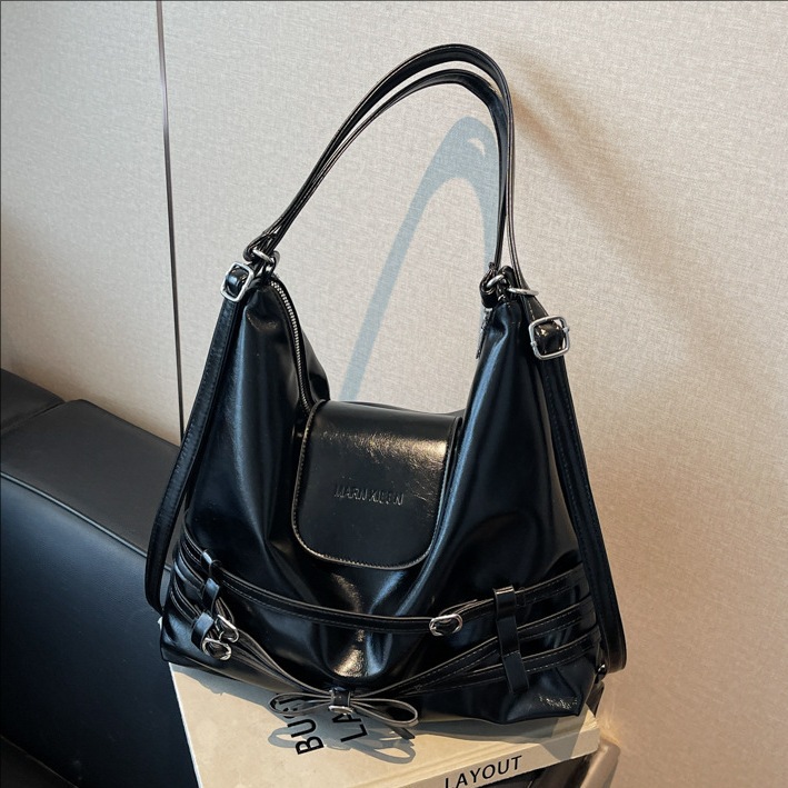 Korean-style niche casual backpack for women, 2025 new fashion crossbody tote bag, large-capacity single-shoulder armpit bag full figure