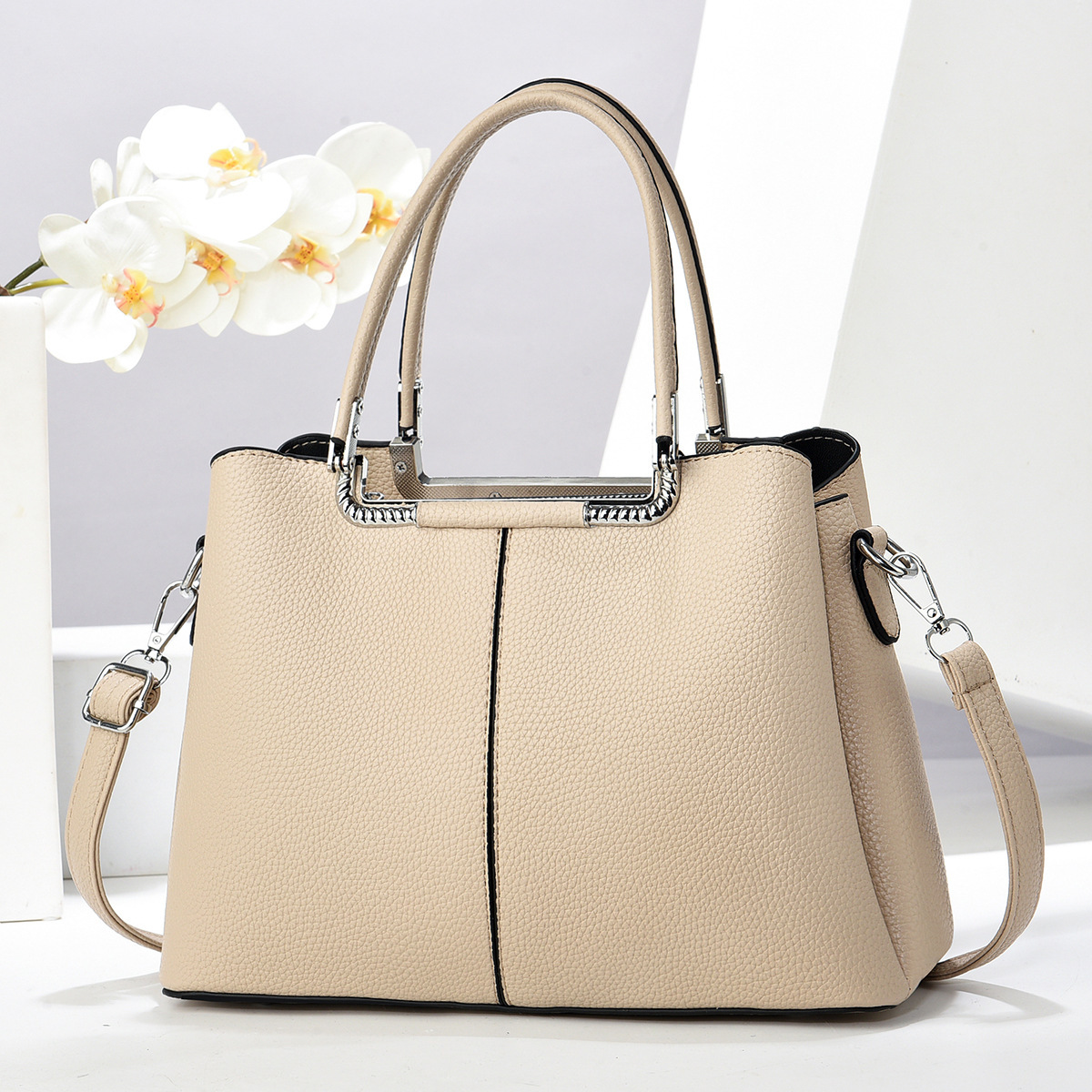 New solid-color multi-layer patchwork handbag, cross-border versatile and fashionable single-shoulder bag, large capacity, high appearance level crossbody bag Specification drawing
