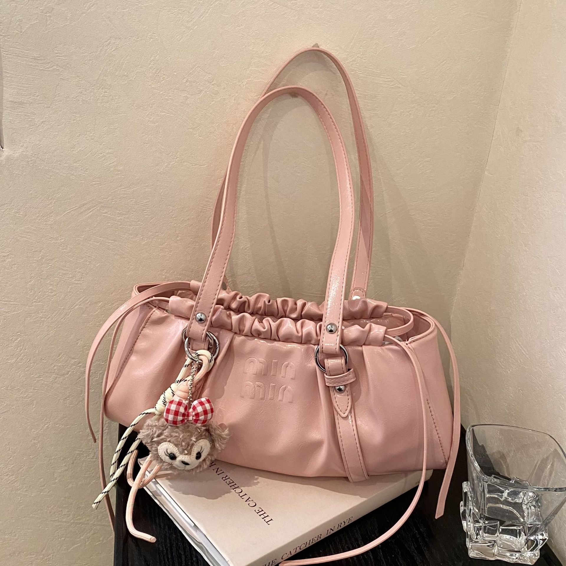 High-end underarm pleated dumpling bag 2025 new trendy and fashionable single-shoulder bag, Korean style simple and versatile crossbody bag full figure