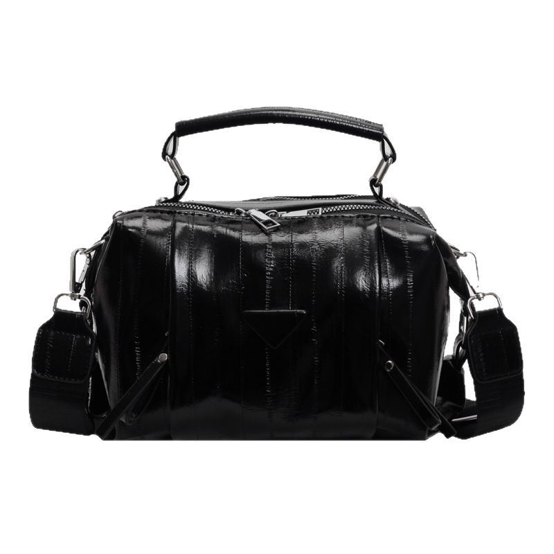 Fashionable, niche and high-end hand-held pillow bag for women 2025 new style, trendy, simple and versatile casual single-shoulder crossbody bag Item Picture