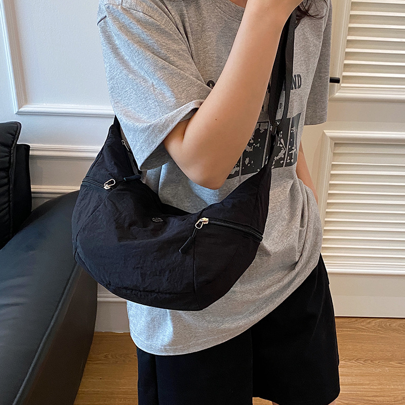 Cross-border large-capacity bag for women Spring/Summer 2025, new niche design, single-shoulder crossbody bag, simple commuting dumpling bag Specification drawing