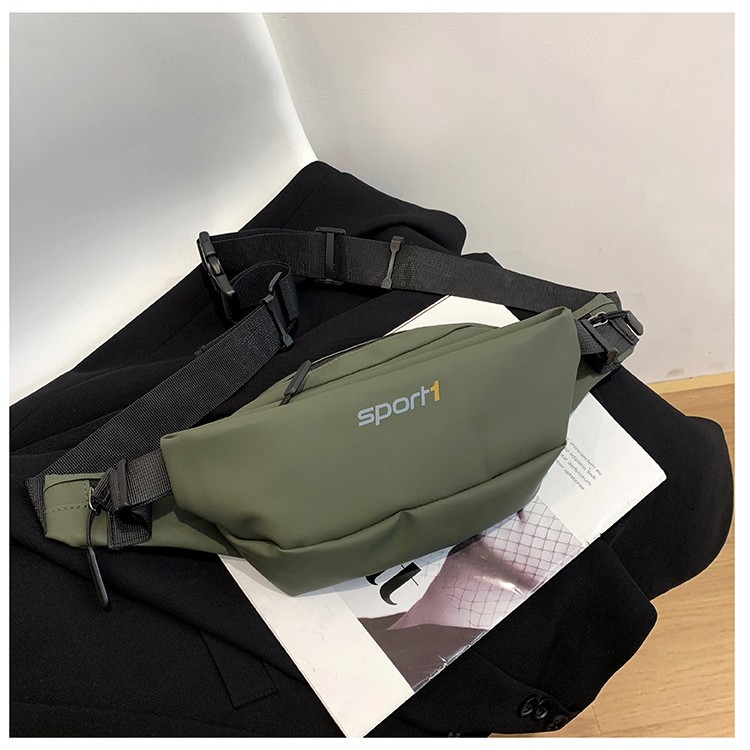 New cross-border motorcycle-style backpack 2025 Spring large-capacity trendy crossbody bag, niche quality dumpling bag full figure