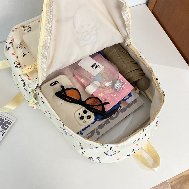 Sanrio's new trendy student schoolbag for 2024, a fashionable and casual backpack for junior high school students Application Scenario