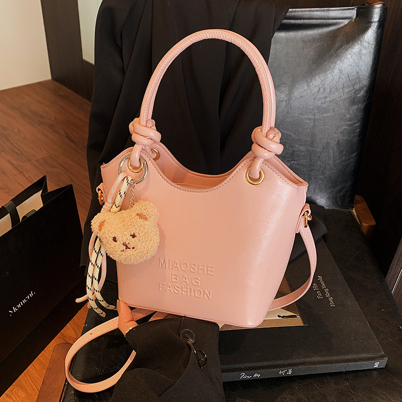 Trendy retro handbag for women, 2025 new crossbody bag, bucket bag, high-end texture, simple and elegant small bag details Picture