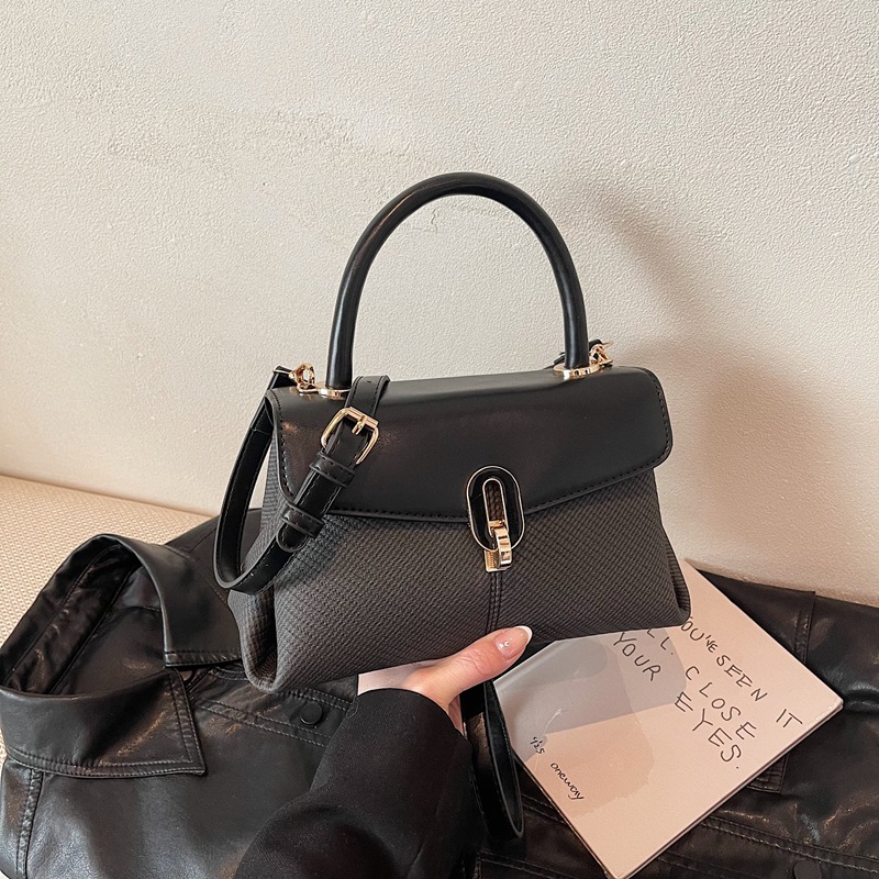 A trendy and versatile handbag for women in 2025, a stylish small square bag, and a casual single-shoulder crossbody bag Specification drawing
