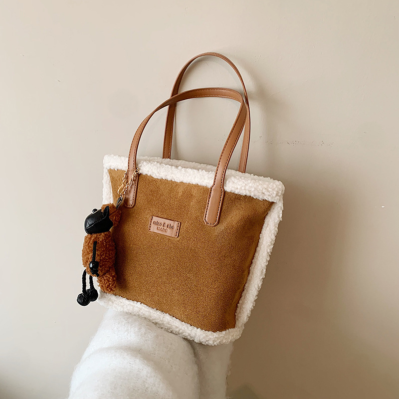Retro matte plush bag for women, 2024 new trendy Korean version tote bag, casual and versatile single-shoulder vegetable basket bag details Picture