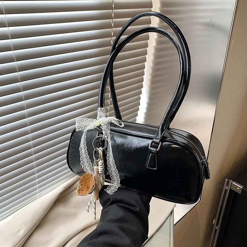 Underarm bag for women 2025 New style fashionable solid color handbag, Korean-style single-shoulder bag for women's commuting quality baguette bag Specification drawing