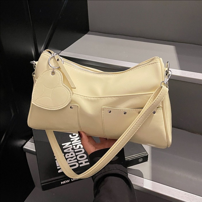High-end and niche design hand-held underarm bag for women 2025 new versatile and casual Korean-style simple single-shoulder crossbody bag full figure