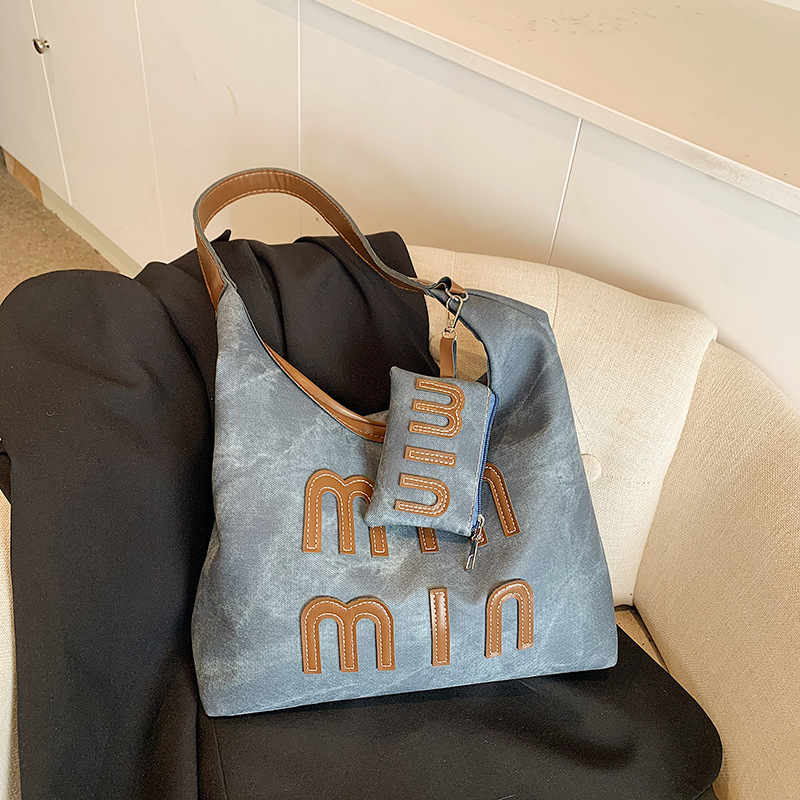 High appearance level Tote bag for women 2024 New large-capacity casual commuting single-shoulder bag for students going out stylish crossbody bag full figure