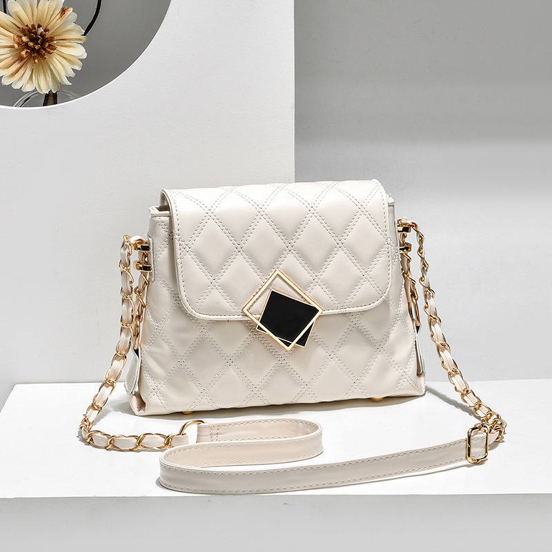 Diamond-shaped chain bag for women, 2022 new trendy and trendy women's bag, crossbody bag, fashionable and versatile single-shoulder small bag details Picture