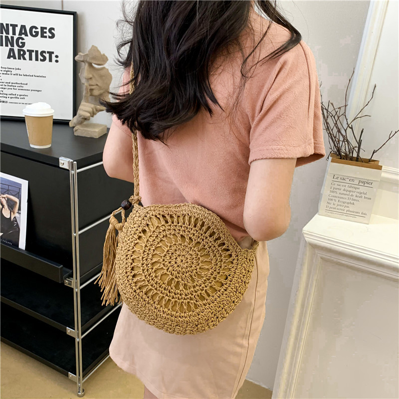 The 2025 new hand-woven bag is a super popular single-shoulder bag for women in summer and a small round straw bag for beach vacations Application Scenario