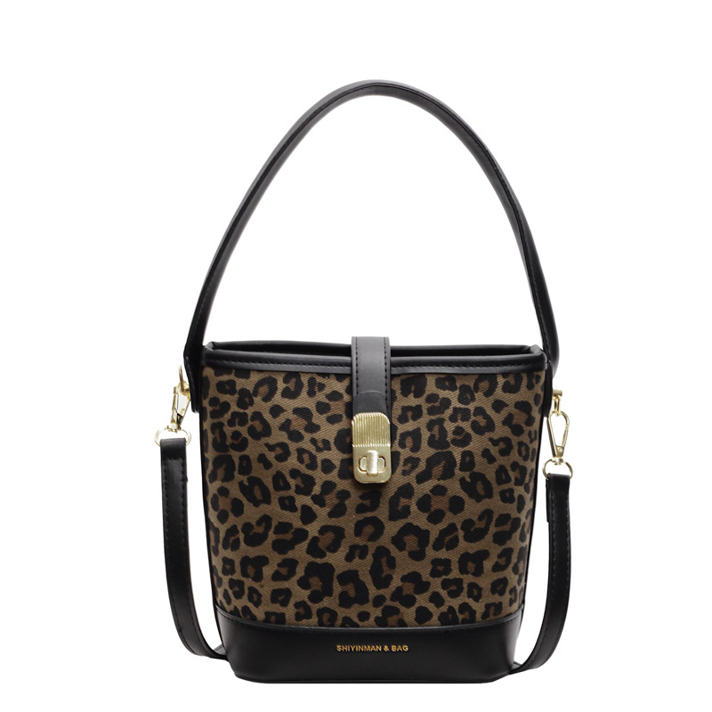 High-end and niche women's 2024 new fashion leopard print crossbody bag, Korean-style versatile casual hand-held bucket bag Item Picture