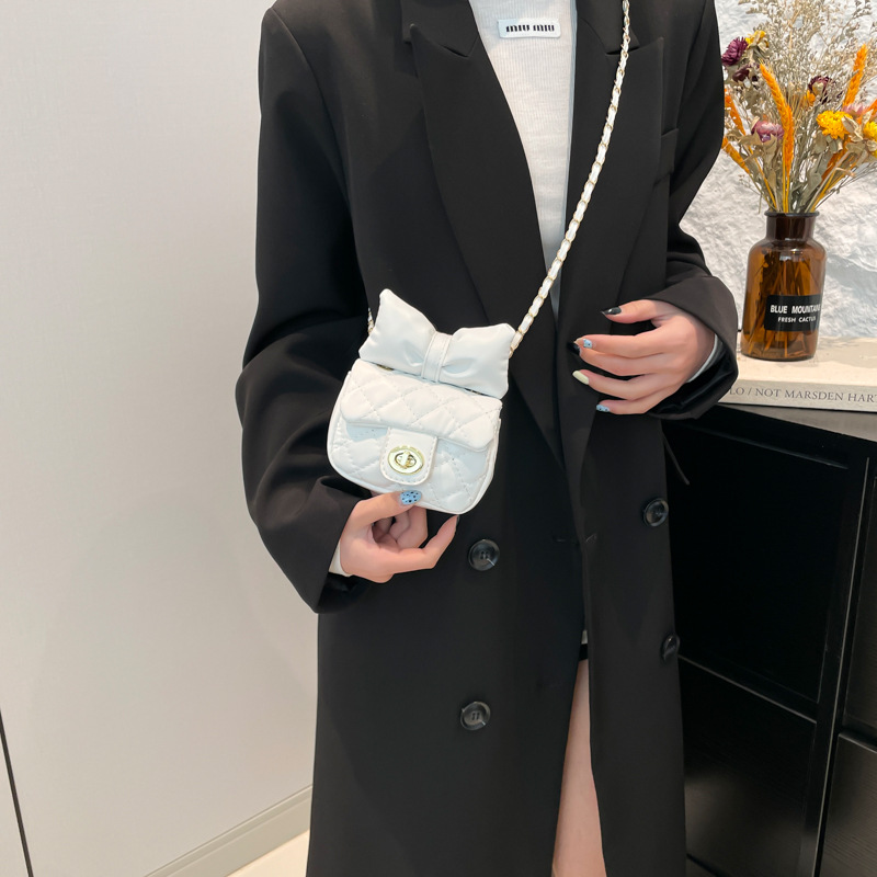 "Elegant Women's Bag 2025 New Style Sweet and high-end princess Bag Solid color simple chain Mini bag single-shoulder crossbody bag for women. Specification drawing