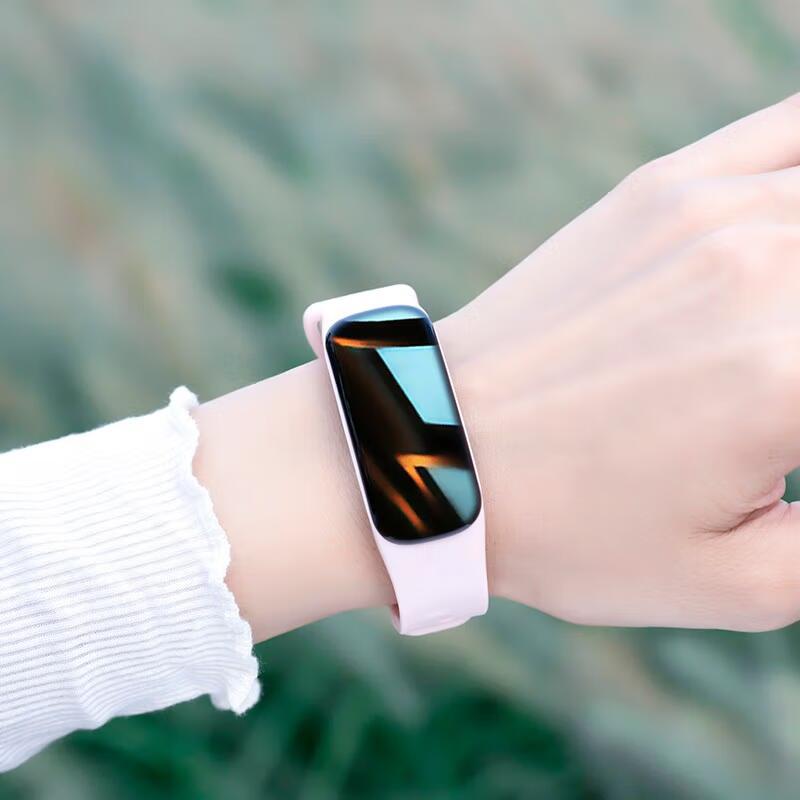 C1plus smart bracelet, blood pressure, heart rate, blood oxygen, color screen, Bluetooth pedometer, fitness bracelet, watch factory direct sales full figure