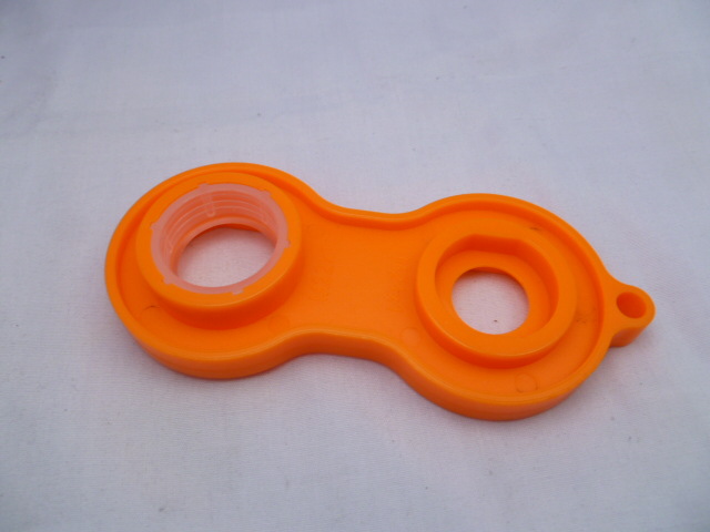 The bubbler wrench, faucet outlet wrench, disassembly, assembly, maintenance and cleaning tools are available on all four sides Specification drawing