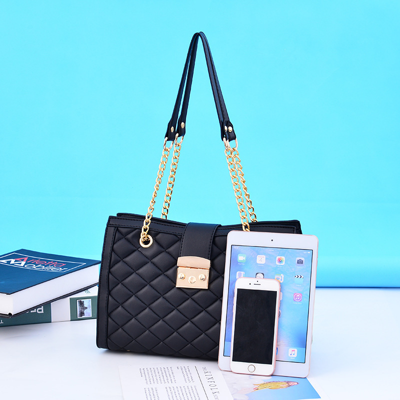 2022 New Style fashionable diamond-shaped chain bag, casual silk scarf crossbody bag, single-shoulder bag, handbag for women Specification drawing