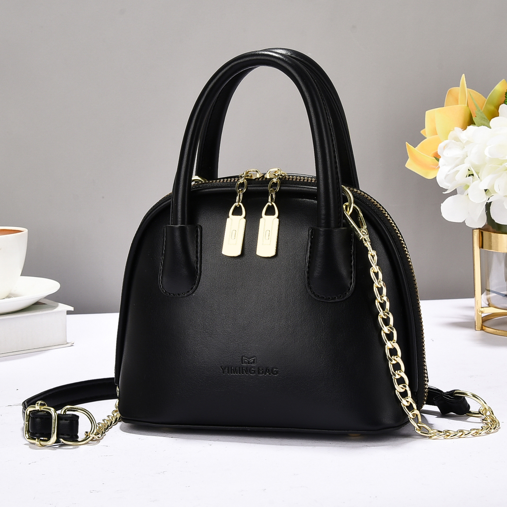2025 New stylish Korean-style handbag, underarm single-shoulder bag, bowling and commuting versatile bag in various sizes full figure