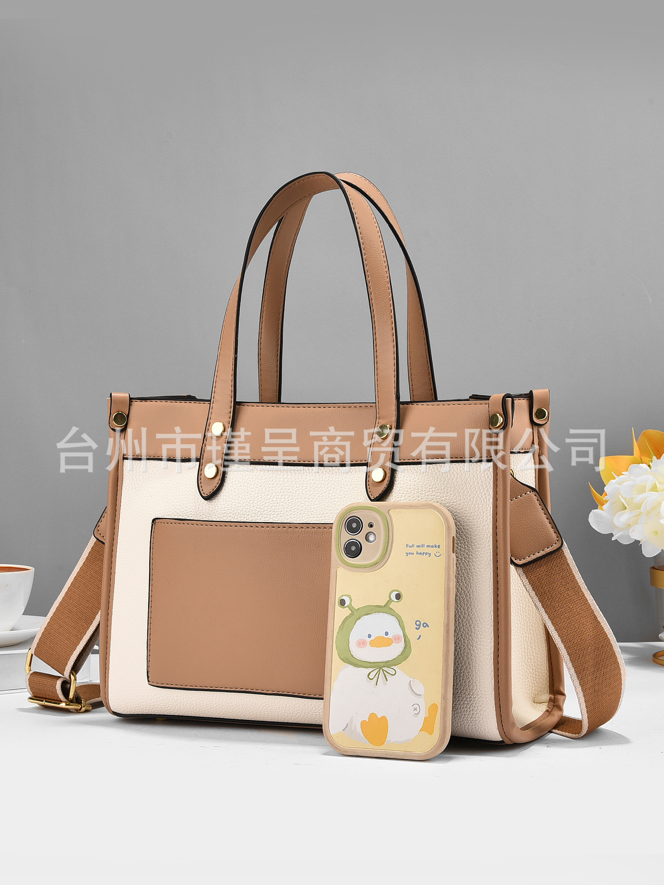 2023 New women's tote bag, large-capacity color-blocking single-shoulder bag, commuter fashion women's single-shoulder crossbody bag details Picture