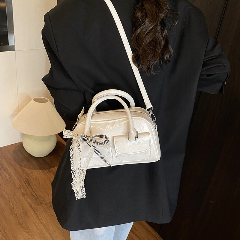 Cross-border fashion multi-pocket Boston handbag for women 2025 new style, stylish, versatile and high-end single-shoulder crossbody bag Specification drawing