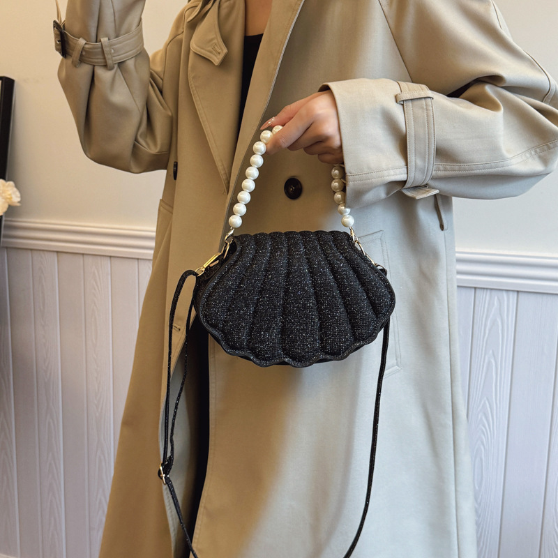Fashionable and simple bag 2025 Spring New Korean-style stylish and trendy shell pearl hand-held shoulder crossbody bag details Picture