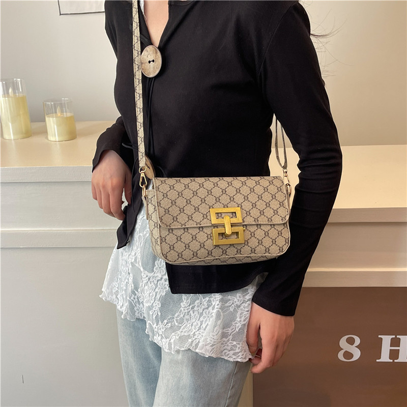 The 2025 new Chanel-style diamond-patterned fashionable, versatile and high-end small crossbody fashionable single-shoulder women's bag Specification drawing