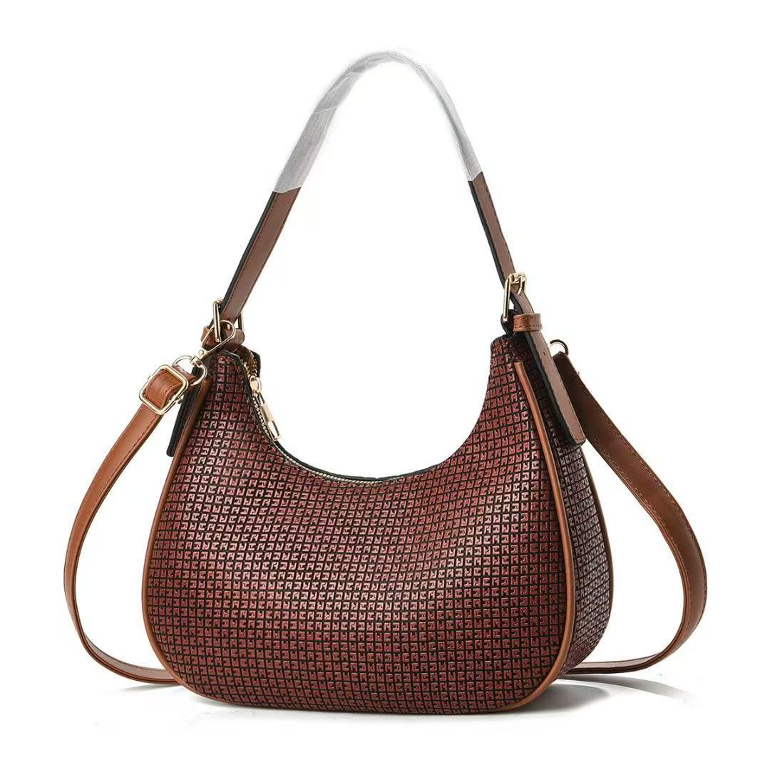 A new, simple and trendy crossbody bag for women's armpits with a woven texture. It's fashionable and stylish. It's a single-shoulder dumpling bag Application Scenario